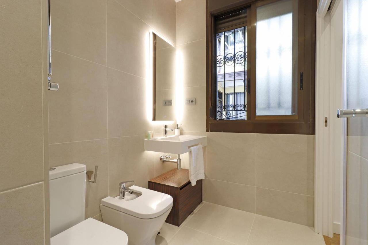 Apartament Reina Sofia Boutique Ii Madryt