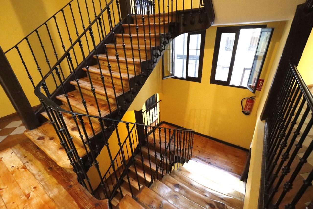Apartament Reina Sofia Boutique Ii Madryt